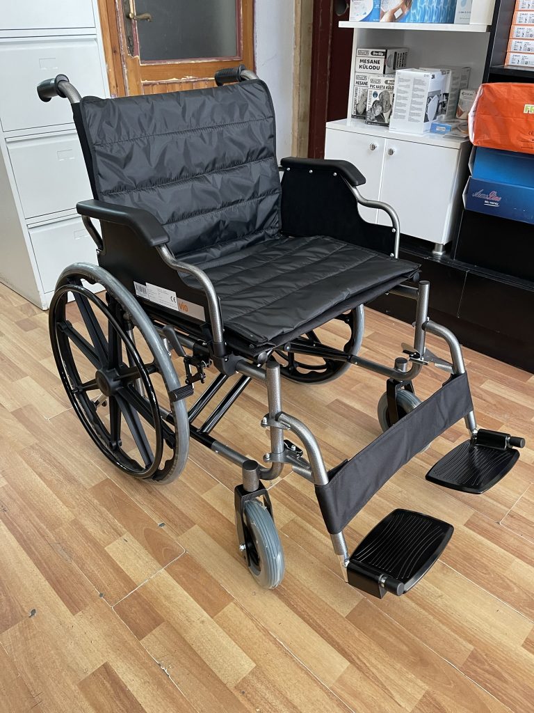 rental-hire-classic-electric-powered-disabled-wheelchair-in-istanbul-hotel-otel